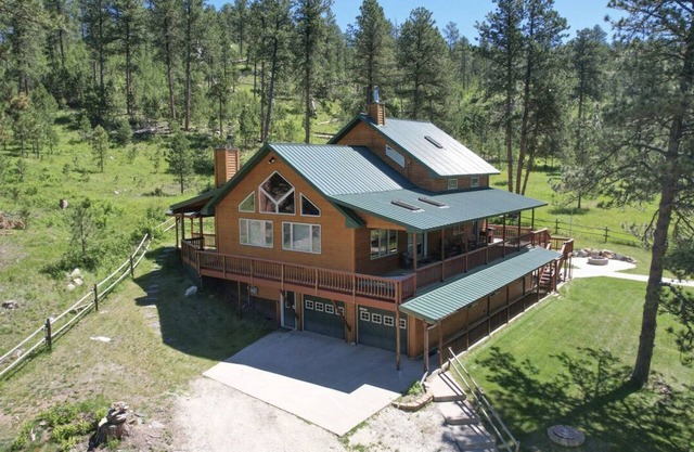 4 wheeling and snowmobiling heaven