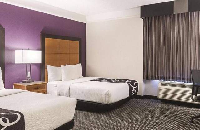 4 x 2 Double Beds Deluxe Rm at La Quinta Inn & Suites by Wyndham Ontario Airport