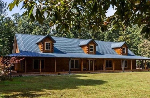 4500 sq ft Secluded Log Cabin Home on 17 acres