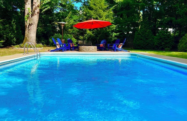 4BR/2.5BA Refuge Near University & Beach