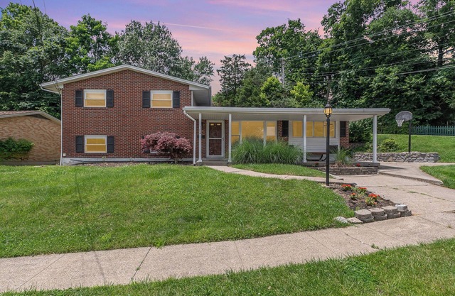 5 Bed, Hot Tub and Arcade