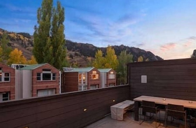 5 Bedroom Modern Duplex in Aspen Core, Great Views