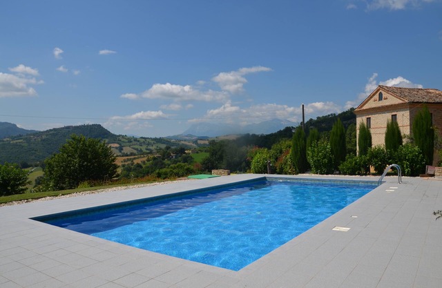 5 bedroom villa, sleeps 10 with private pool perfect for a family holiday