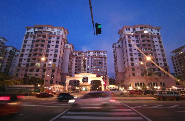 5 Bedrooms Penthouse 3 Bedrooms Apartment Marina Court Resort Condominium