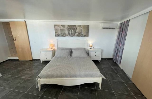 5 min from Orient Bay-magical view