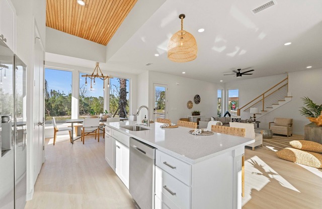 5 Min to Beach - 3BR | Games-Pet Friendly