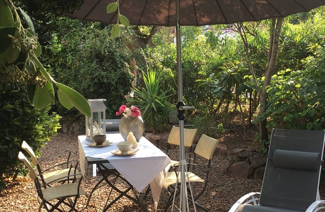 5 minutes from the beach and shops