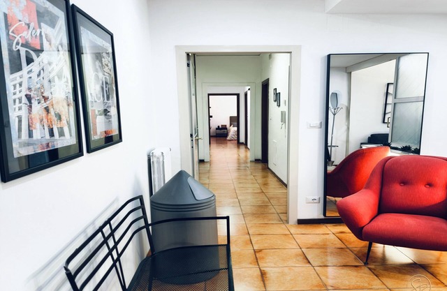 5 minutes from the sea and all services, modern apartment, prestigious area