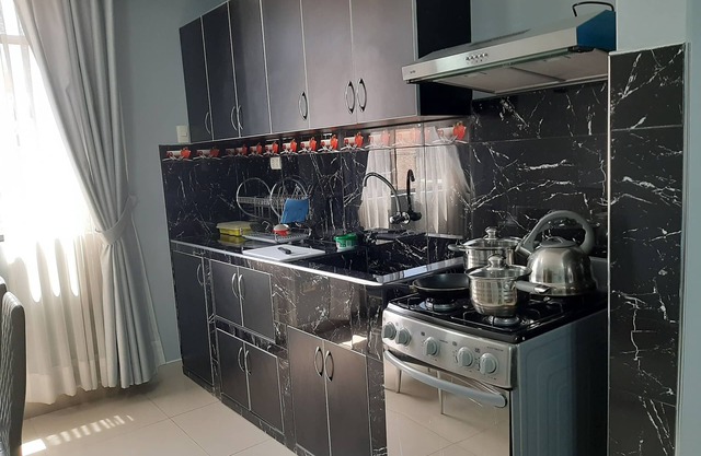 5 minutes from the Terminal Terrestre! Comfortable and Cozy Apartment