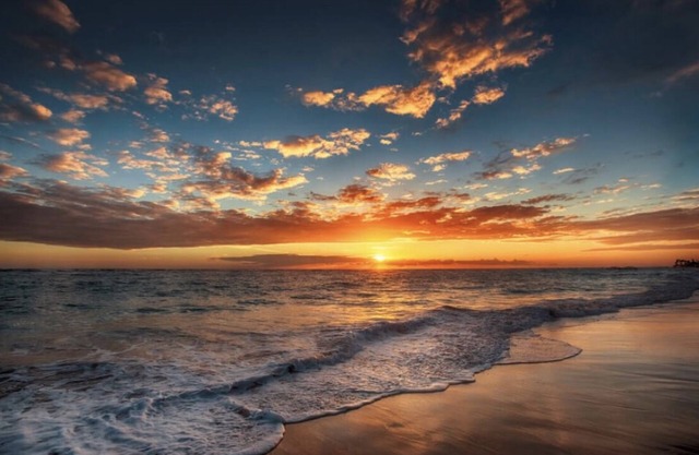 5 Minutes to beach! Golf Cart included with stay.