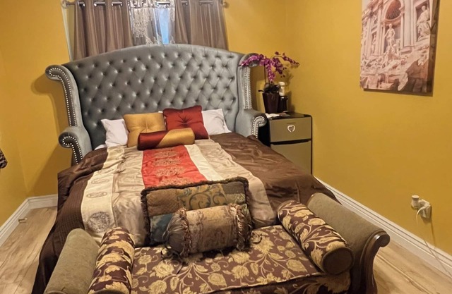 5 or 6Br/2 BathRm/kitchen Premium EXCLUSSIVE Luxury Stay