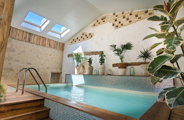 5-star villa, private heated indoor pool, spa, sauna, outdoor pool