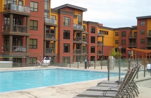 5 ⭐️ - Unit 210 - Sol Terra Stays - 3bdrm 2 bath Condo That Feels Like Home