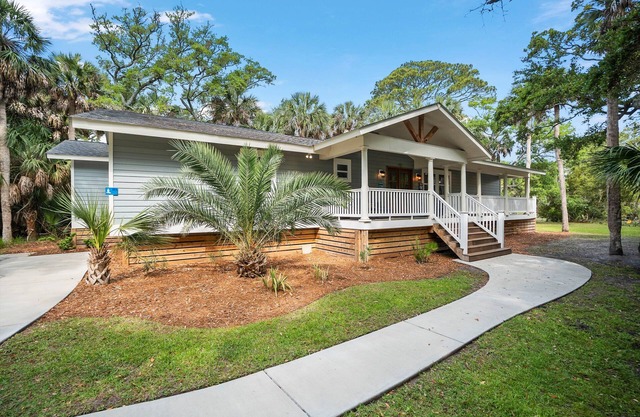 504 Gray Mallard - NEW TO VRBO - Resort Access and Golf Cart Included!