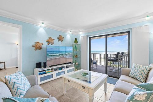 507- Ocean View 2 bedroom top floor