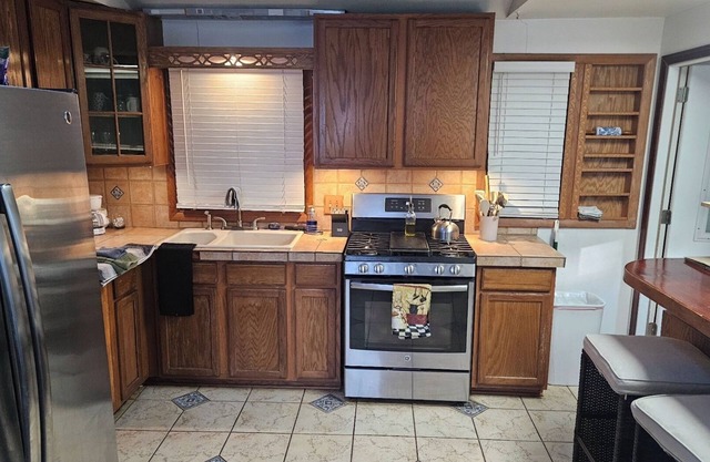 55%off for 29day booking Charming Light Blue 4 bedrooms 2 baths house Littleton