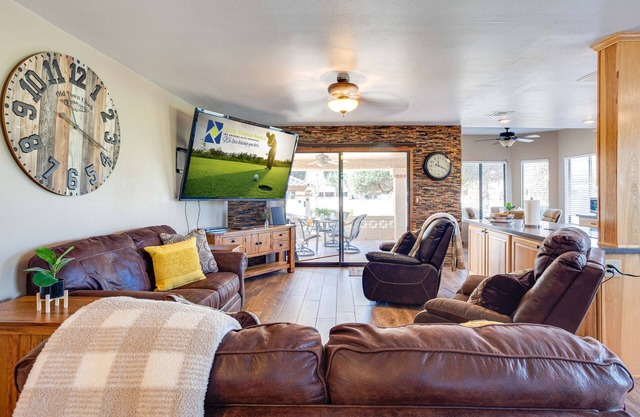 55+ Relax at Fountain of the Sun, Golf Views