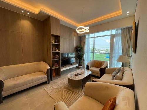 555 Park Views, JVT - 1 Bedroom with Additional Room Apartment - Allsopp & Allsopp