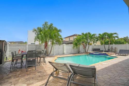 5BD, 5BA, Tropical Oasis, Pool, Patio and Fun