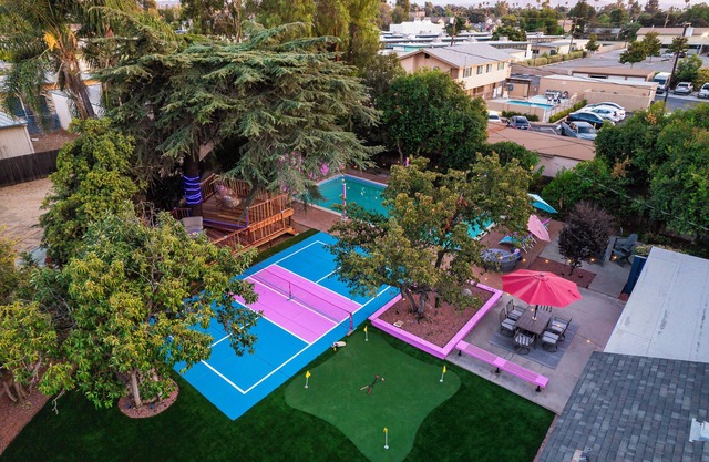 5BR|Pickleball Court|Pool|Tree Deck|Mini Golf|BBQ