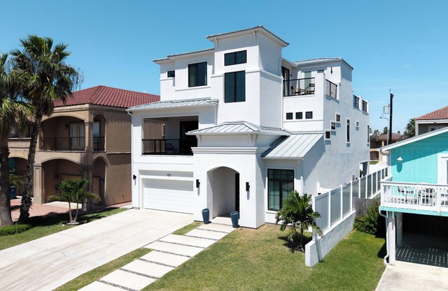 6 bed/6 bath Luxury New Construction, Steps from the Beach!