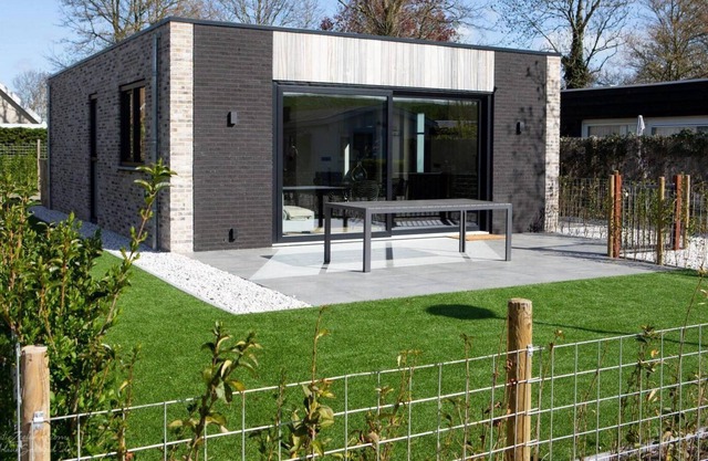 6-person holiday bungalow in Baarland