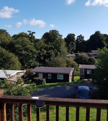 60 upperlakeside glan gwna