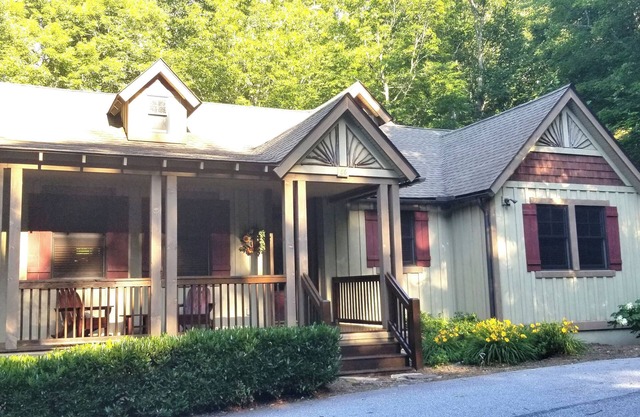 66 Whispering Falls Court at Bear Lake Reserve