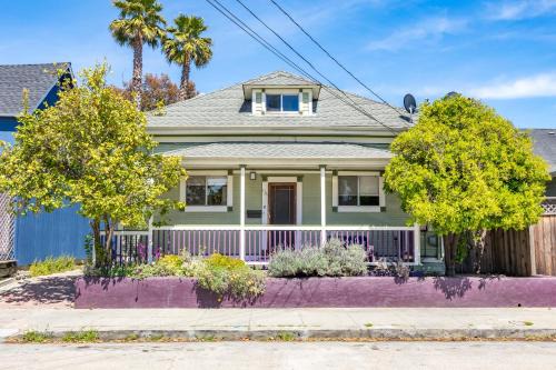 6BD Downtown House Walk to Beach Boardwalk