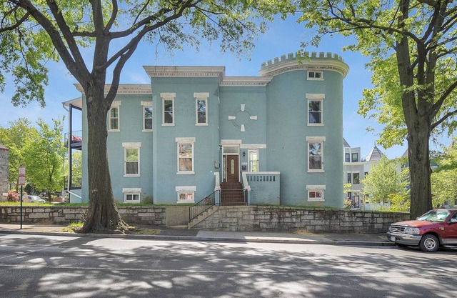 6bedroom, 6bath - Three Stunning Downtown DC Condos!