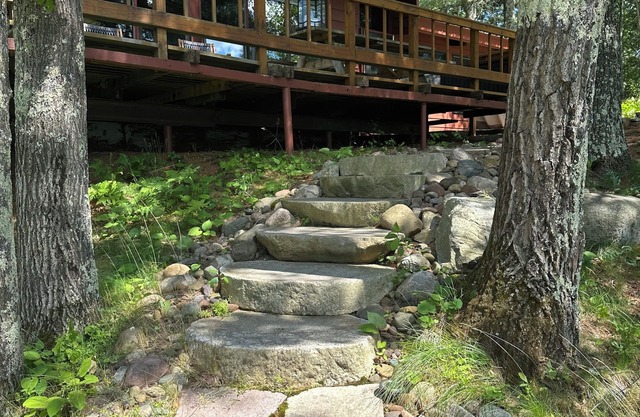 7 acre private retreat, cabin and bunk house, Rave, kayaks, paddleboat, pontoon