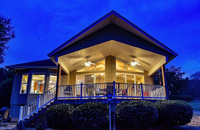 7 Manzanares Drive - Beautiful new home on Isabella Golf Course in Hot Springs