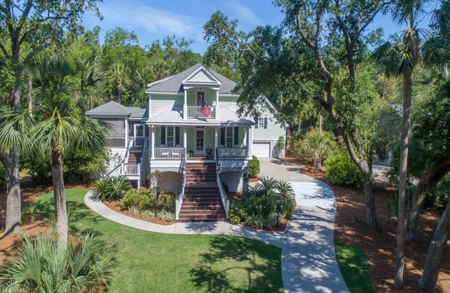 711 Marlin – Private Pool and Tiki Bar