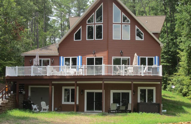 7500 Sq Ft home with 3 floors- Saturday to Saturday summer rental.
