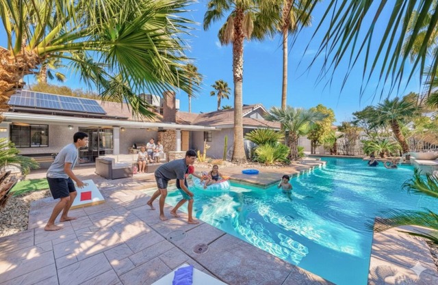 777Rentals - 7BR/5BA - Serenity 2 Estate