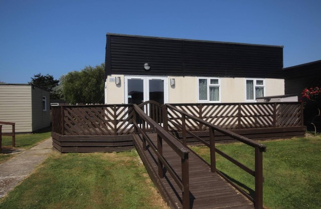 7A Medmerry Park 2 Bedroom Chalet