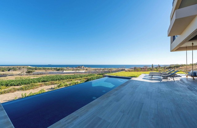 7BD Oceanfront Rental