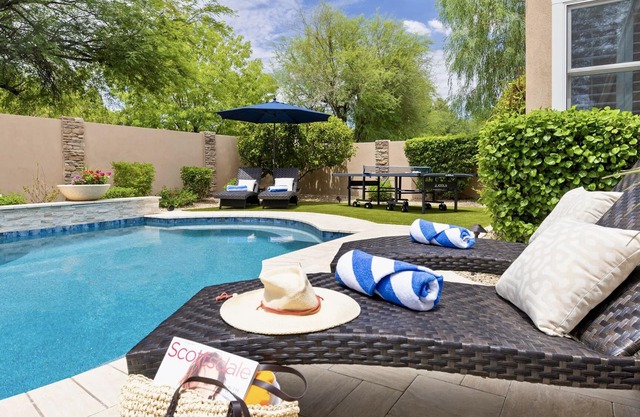 7min to TPC, 3 Kings & Kids Bunkbed, Games, Heated Pool, Large Outdoor Space!