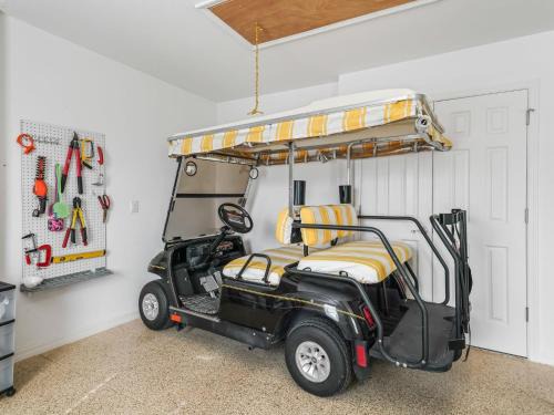 871 Z4A VILLAGE OF CHARLOTTE by REMAX Premier