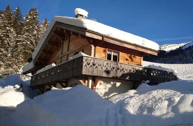 9-Bed Chalet with Easy Access to Avoriaz 1800