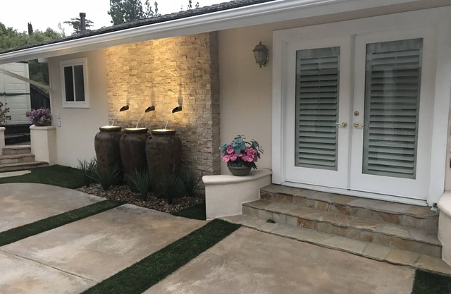 A beautiful inn cabin in the North Tustin Hills