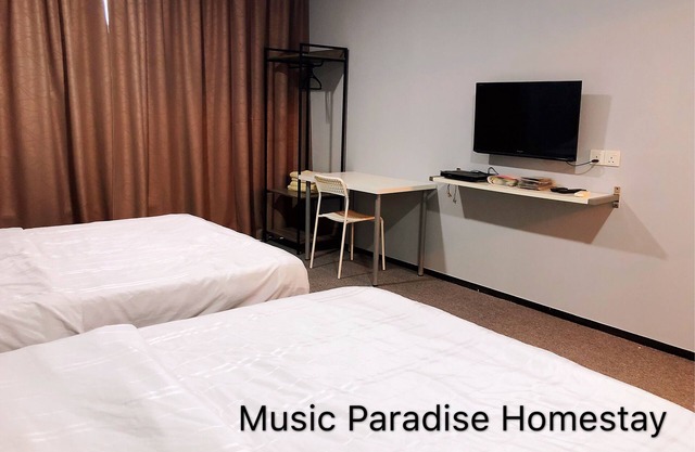 A cozy apartment for a big group of friends and families