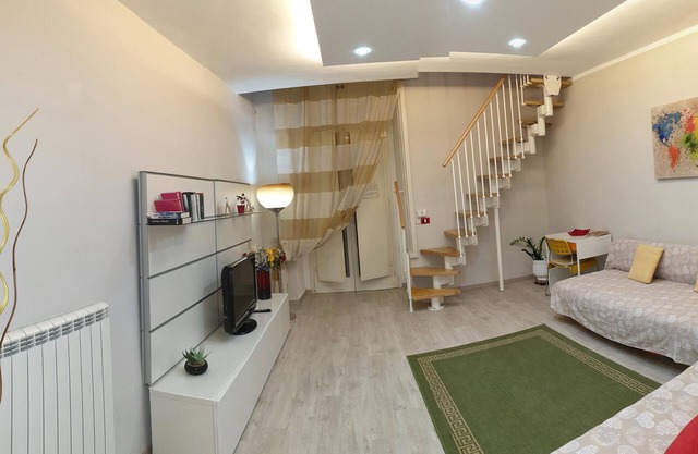 A Delicius Flat in The Core of Naples