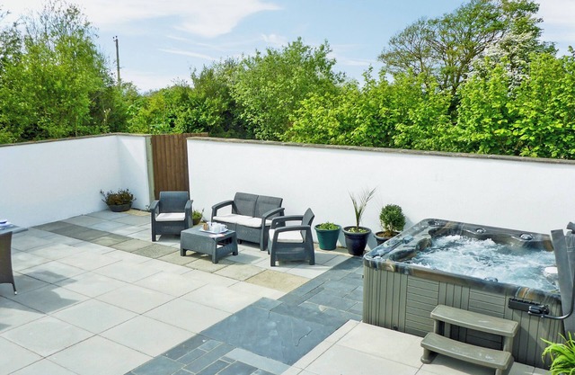 A detached house set in the beautiful quiet surroundings of the park.
