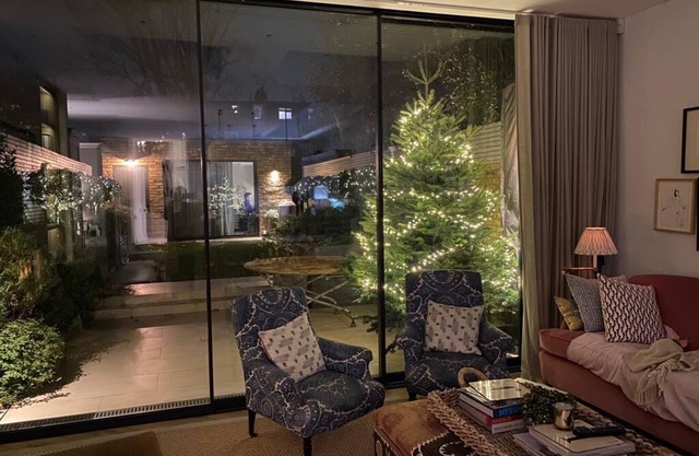 A fantastic London house w/garden & BBQ. Great location!
