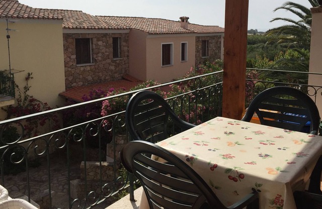 A few steps from the sea ..