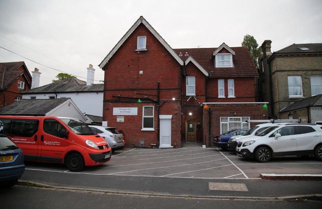 A Gosport Inn - Free Private Parking