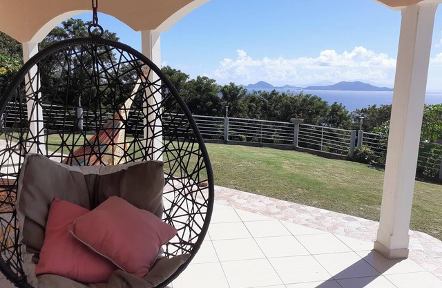 A HAVEN OF PEACE IN AN EXCEPTIONAL VILLA