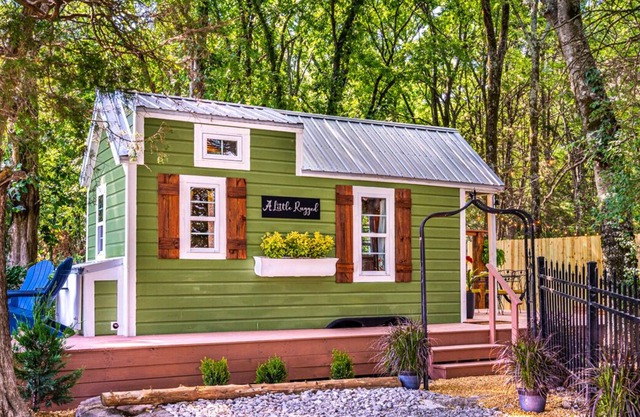 A Little Rugged The Tiny House near Huntsville City Limits and Ditto Landing.