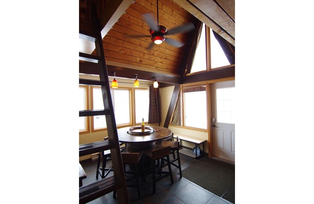 A Loft Above, Ski in/out, 3 Lofts, Private Hot Tub
